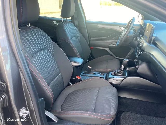 Ford Focus SW 1.0 EcoBoost Hybrid Aut. ST-LINE DESIGN - 41