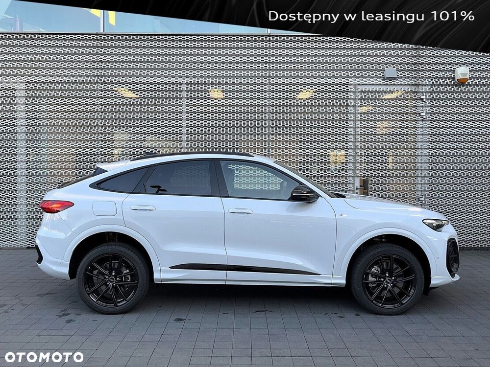 Audi Q5 Sportback - 1