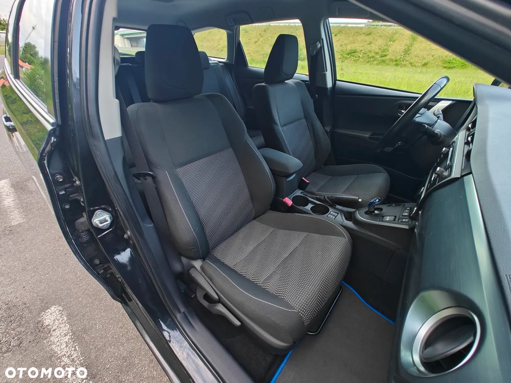 Toyota Auris - 25