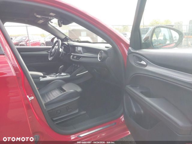 Alfa Romeo Stelvio 2.0 Turbo 16V AT8-Q4 Veloce - 6