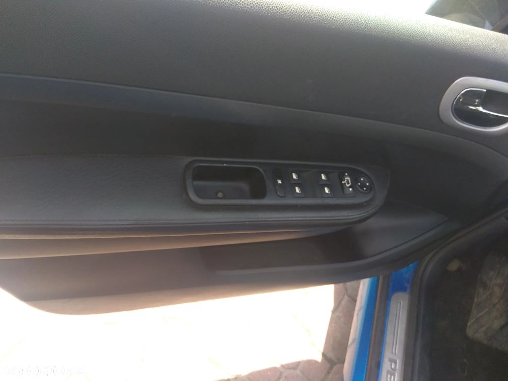 Peugeot 307 2.0 Premium - 8