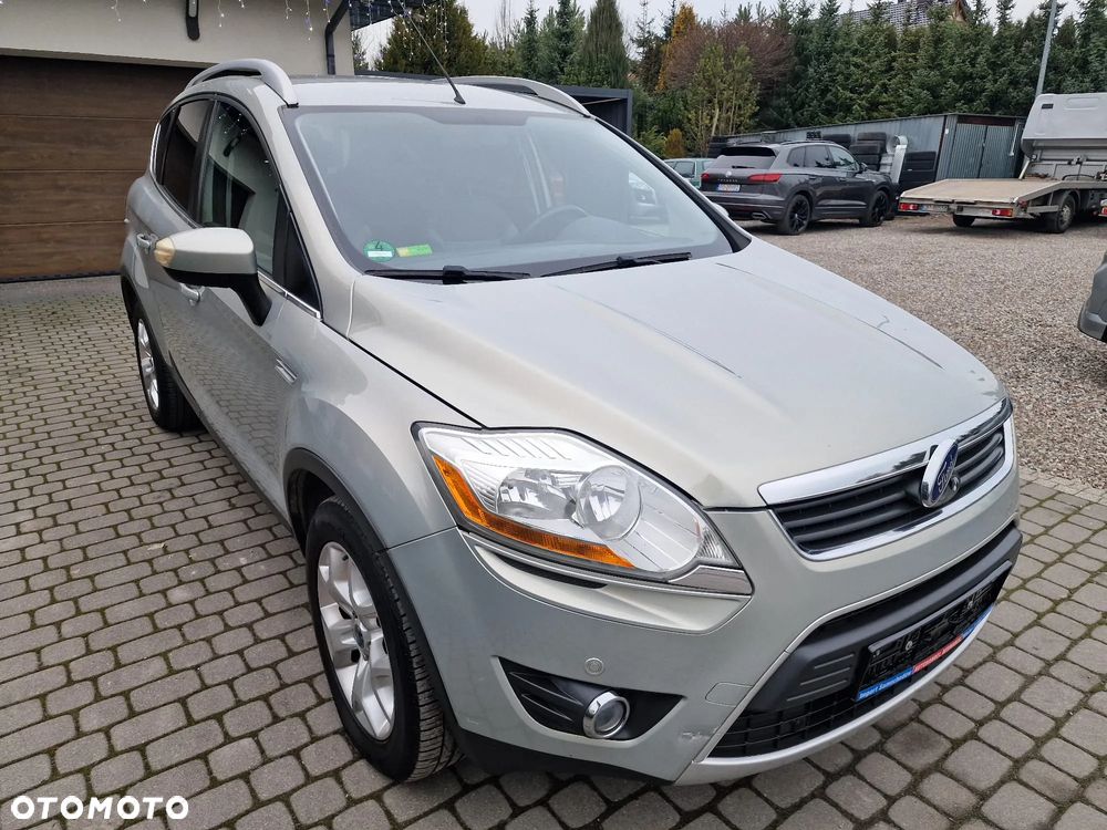 Ford Kuga 2.0 TDCi 2x4 Titanium - 9