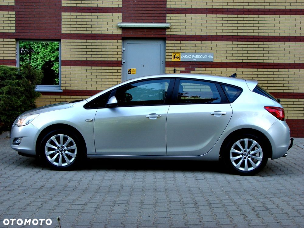 Opel Astra 1.4 Turbo Cosmo - 13