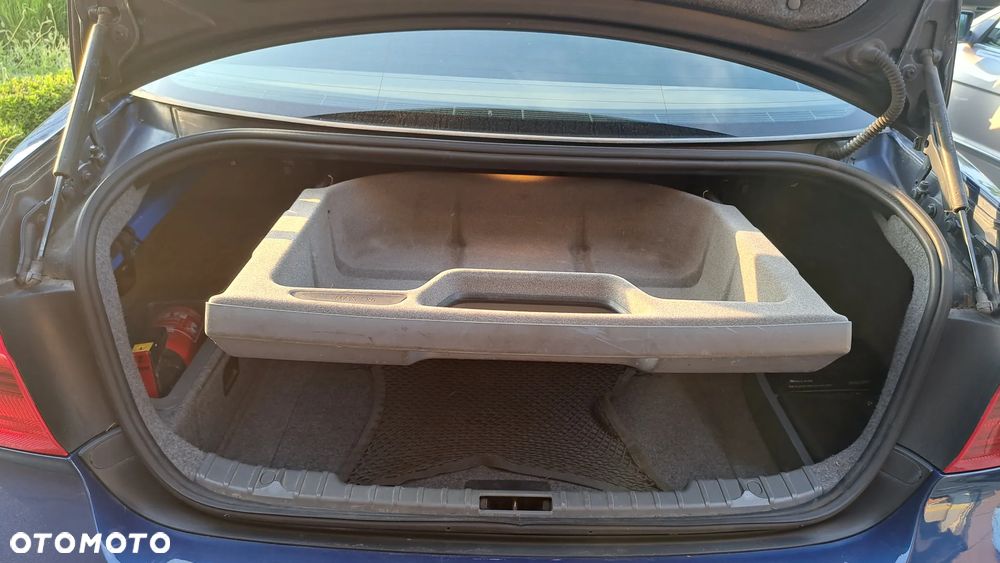 BMW Seria 3 330i - 10