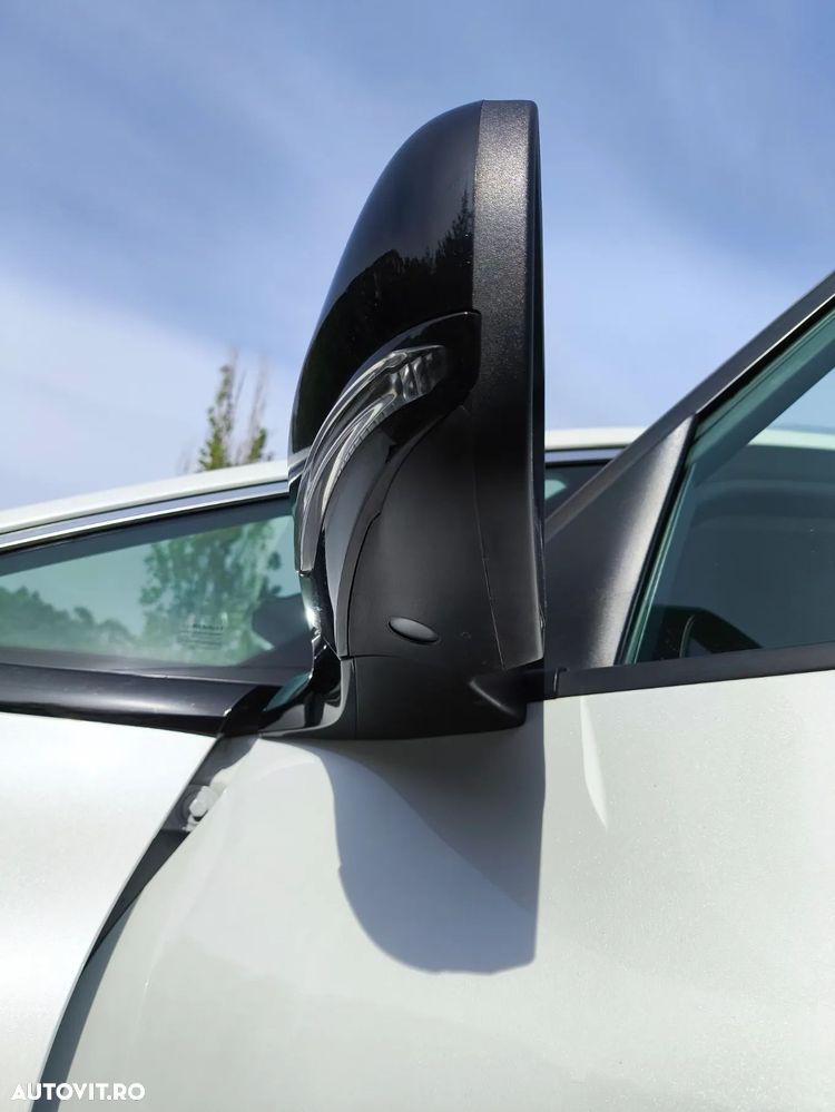 Renault Grand Scenic - 12