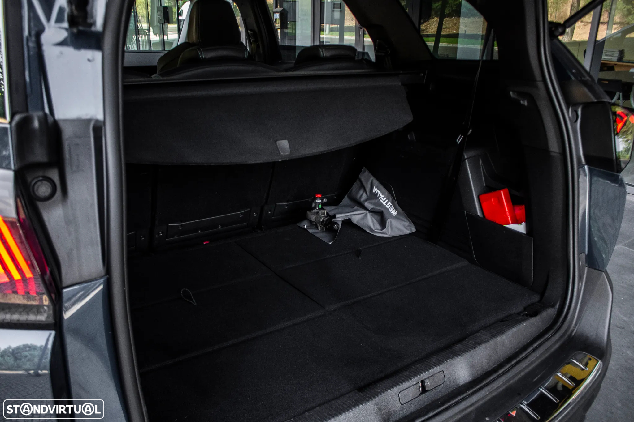 Peugeot 5008 1.5 BlueHDi Allure EAT8 - 34
