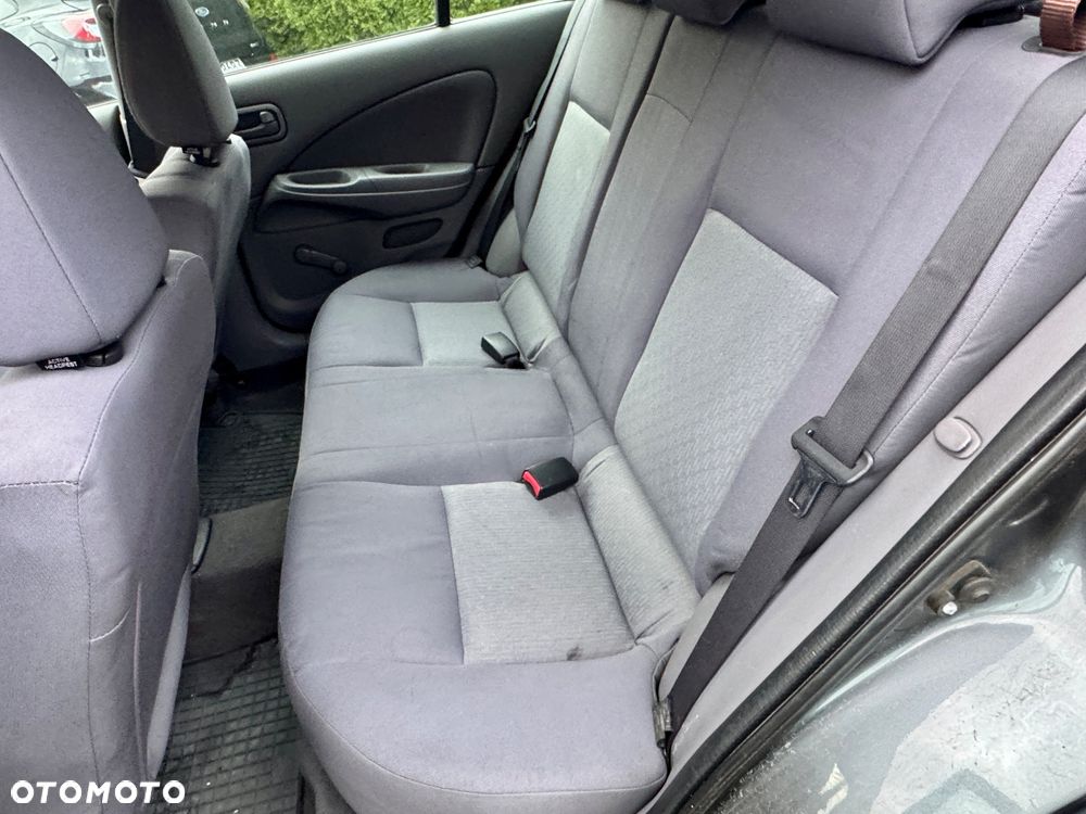 Nissan Almera 1.5 Visia - 7