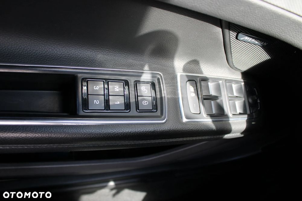 Jaguar XF 20d Prestige - 31