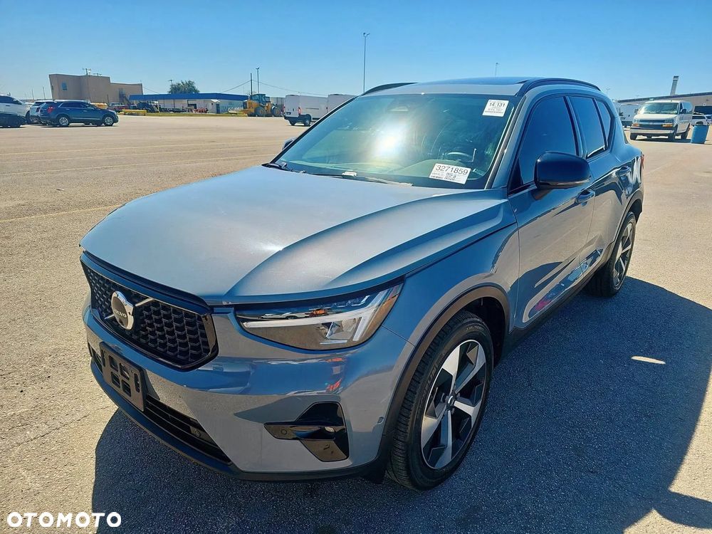 Volvo XC 40 B4 Ultimate Dark - 3