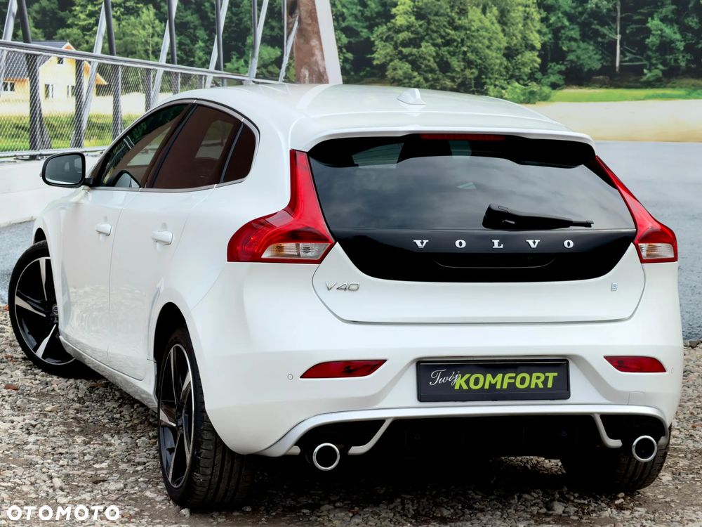 Volvo V40 D3 Geartronic RDesign - 11