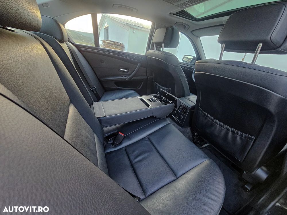 BMW Seria 5 520d Edition Exclusive - 13