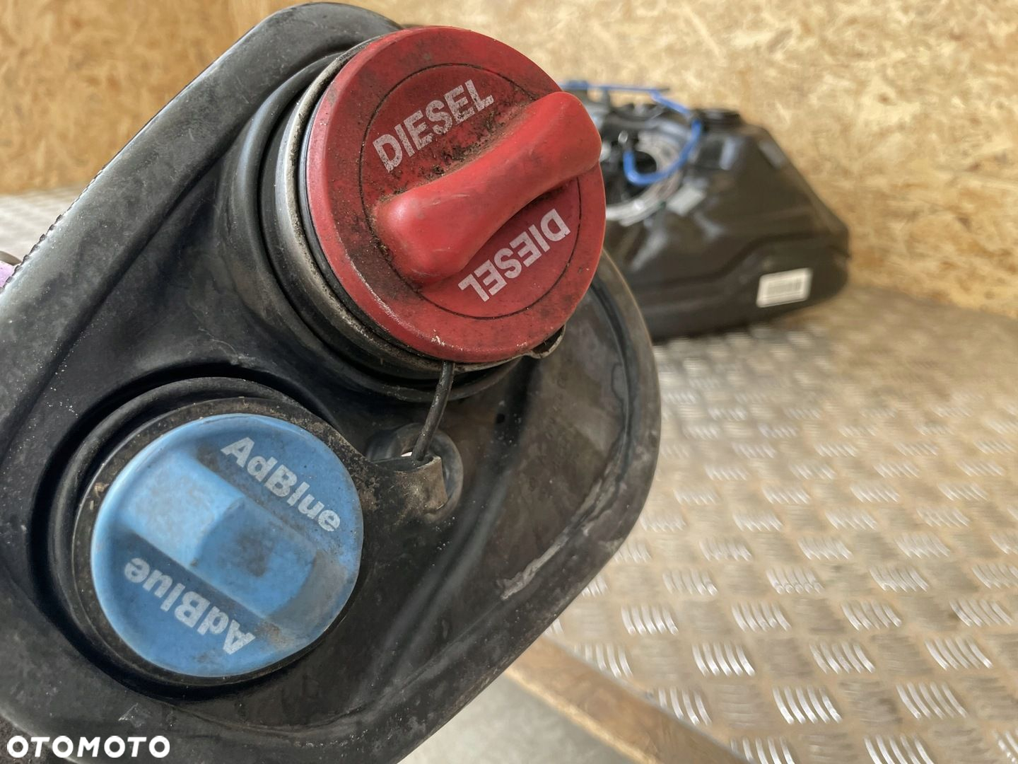 MERCEDES W213 ZBIORNIK BAK PALIWA WLEW DIESEL - 13