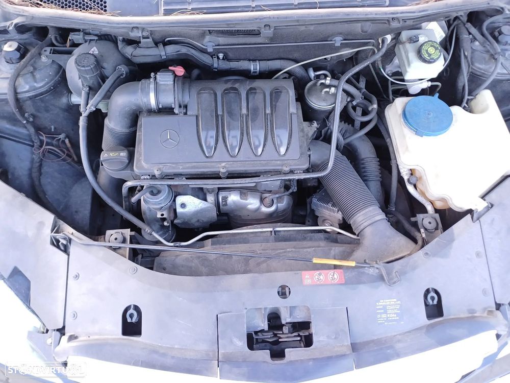 Mercedes-Benz B 200 CDI - 10