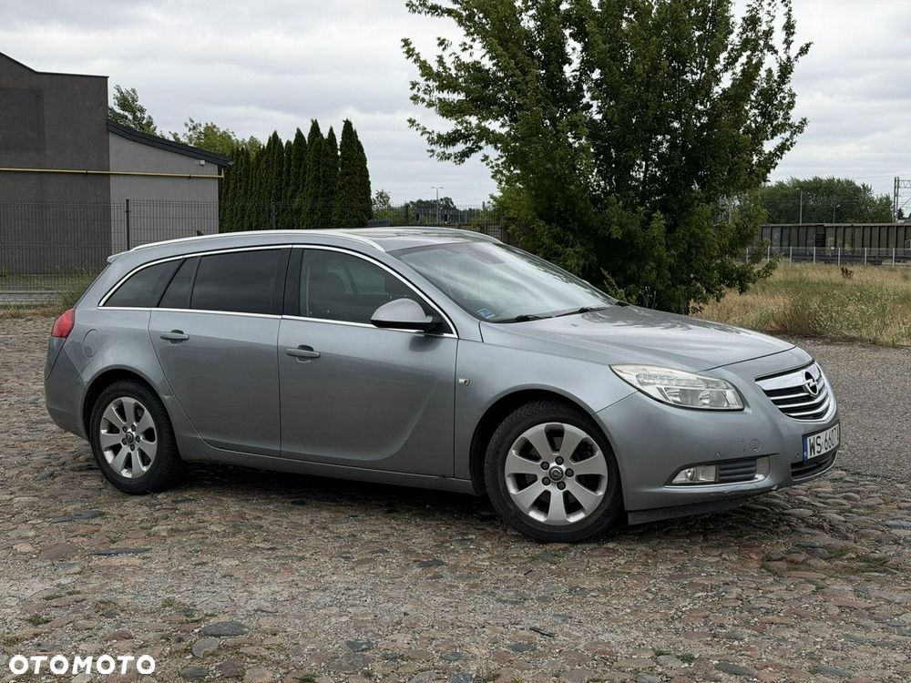 Opel Insignia - 1