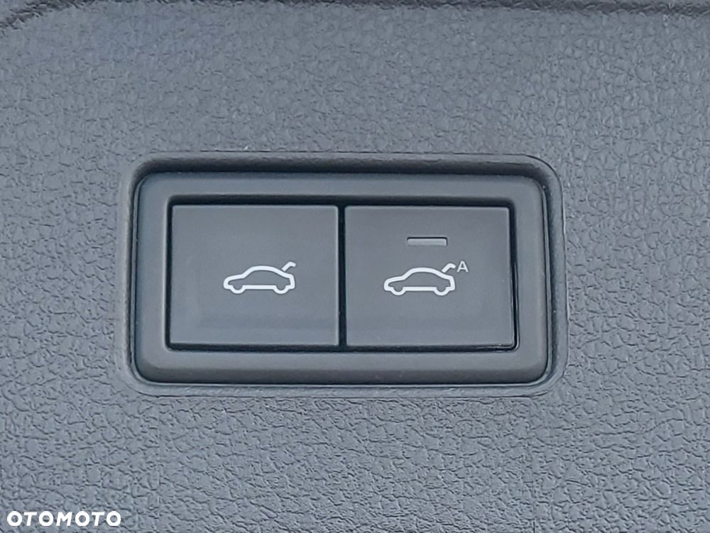 Volkswagen Passat 2.0 TDI EVO Elegance - 19