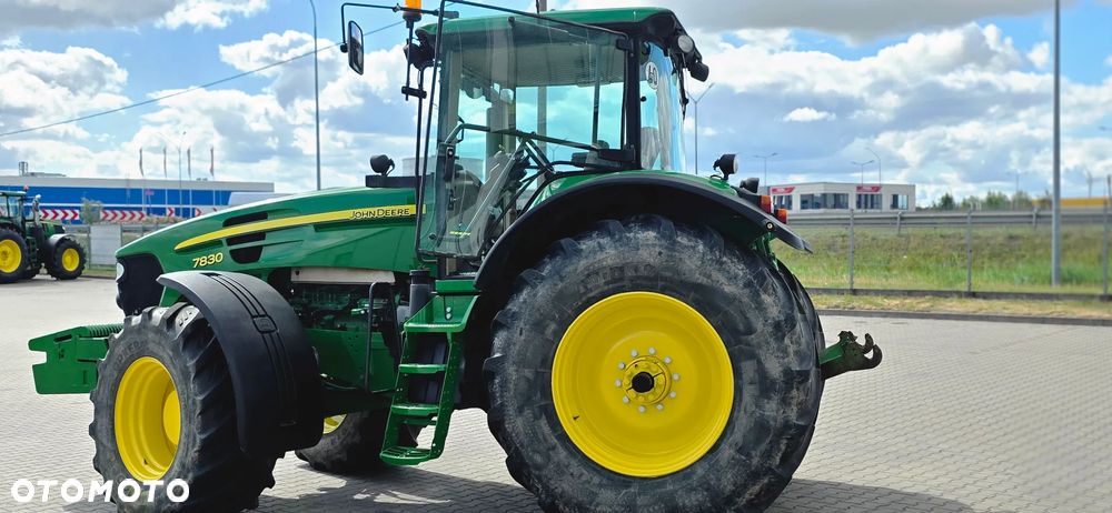 John Deere 7830 - 13