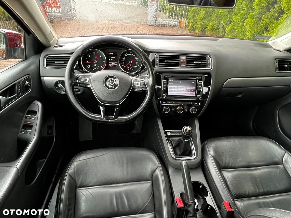 Volkswagen Jetta 2.0 TDI BlueMotion Technologie - 9