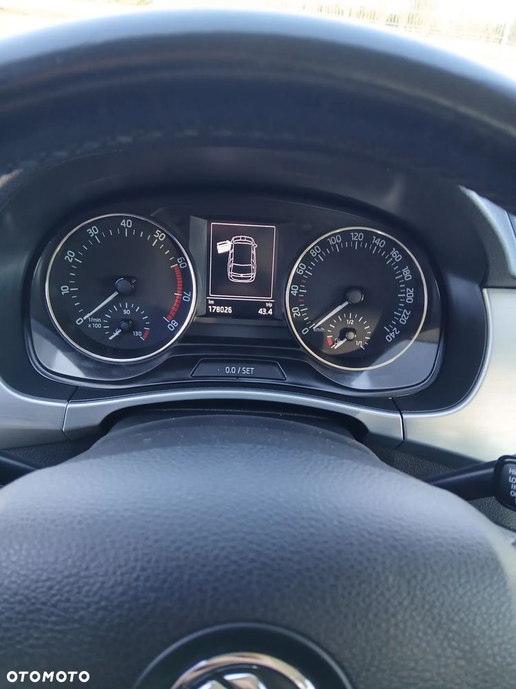 Skoda Fabia 1.2 TSI Ambition - 8