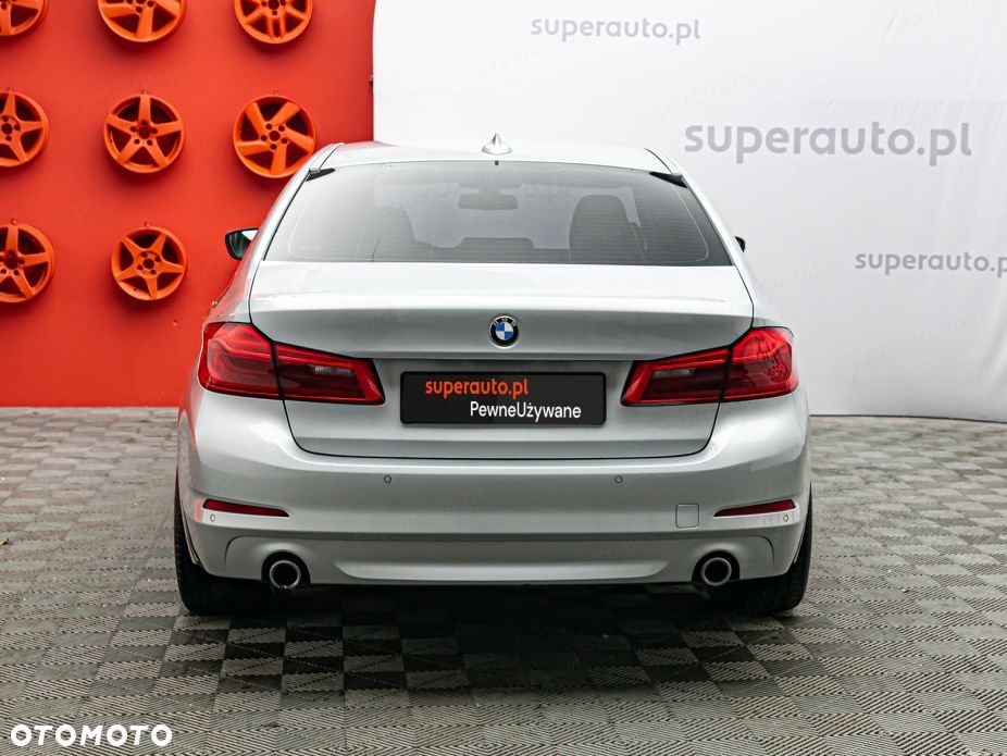 BMW Seria 5 520d - 5