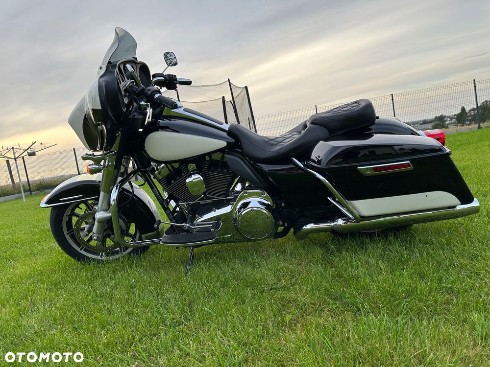 Harley-Davidson FLHT Electra Glide Standard - 4