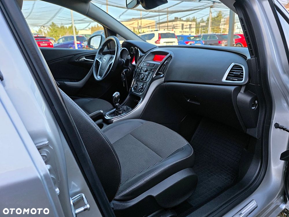 Opel Astra 1.4 T Cosmo - 22