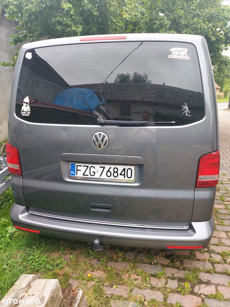 Volkswagen Multivan - 16