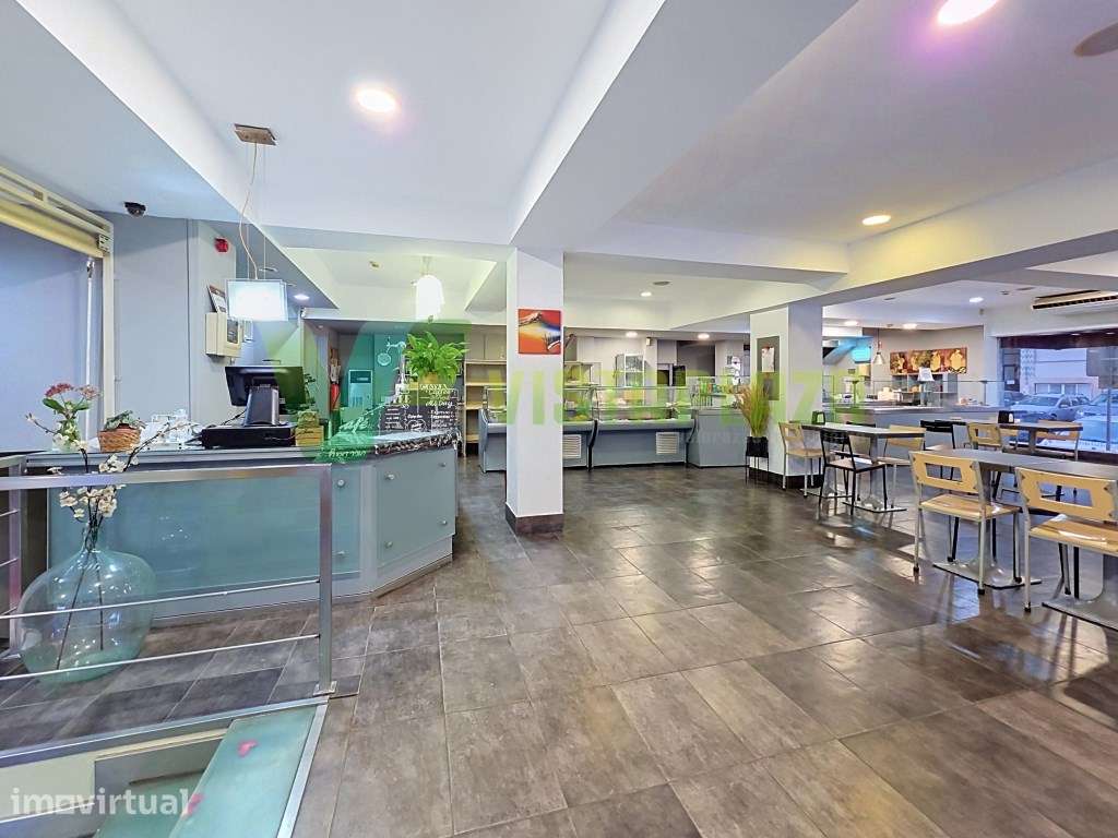 Espaço Comercial com Restaurante em Funcionamento no Centro de Port... - Grande imagem: 3/39