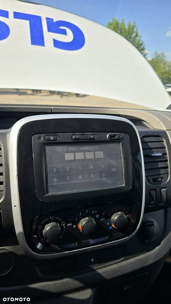 Renault Trafic - 13