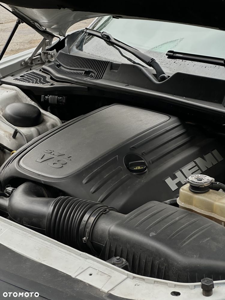 Dodge Challenger 5.7 R/T - 8