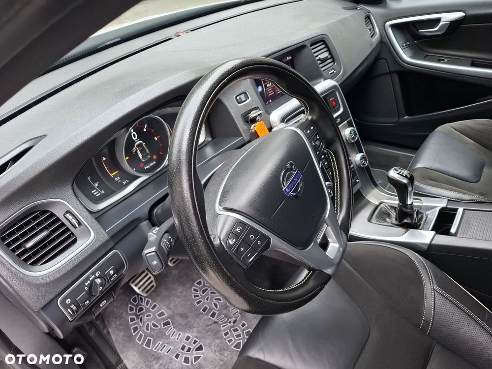 Volvo V60 D4 RDesign - 2