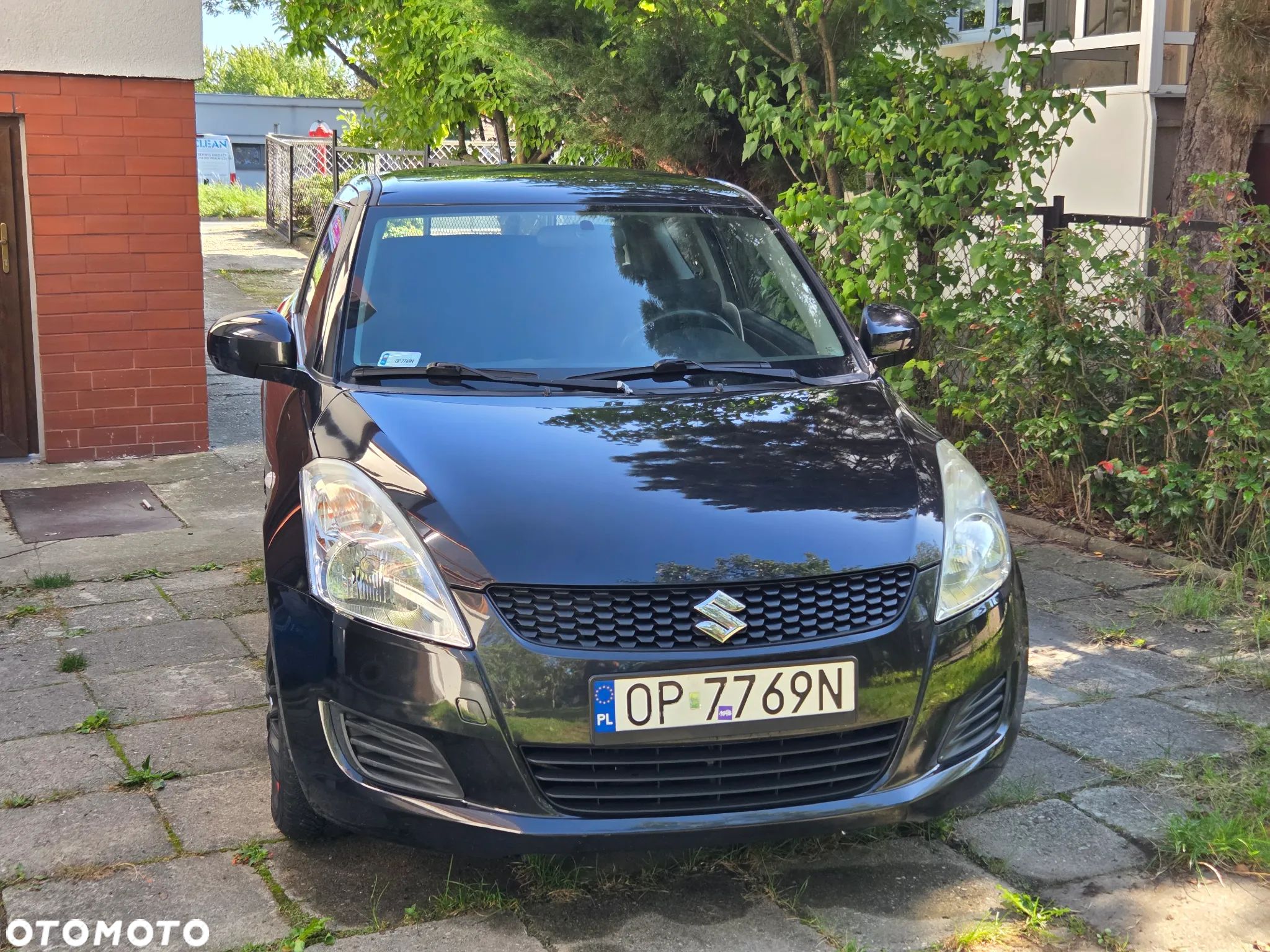 Suzuki Swift - 1