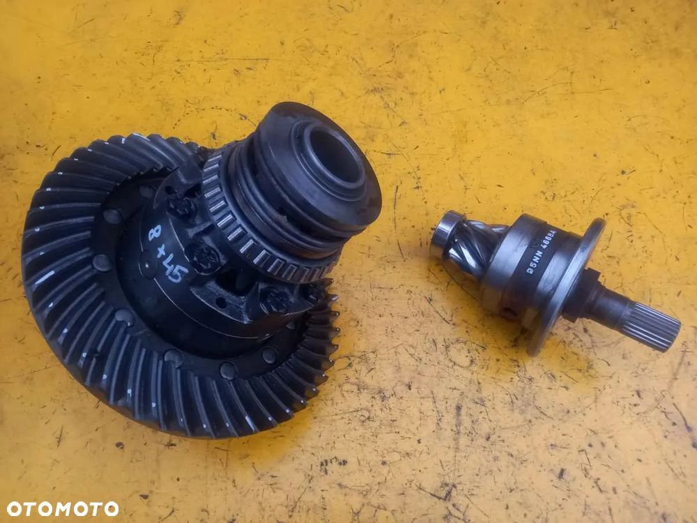 Atak 8x45 dyferencjał mostu tył tylnego New Holland 6640 - 1