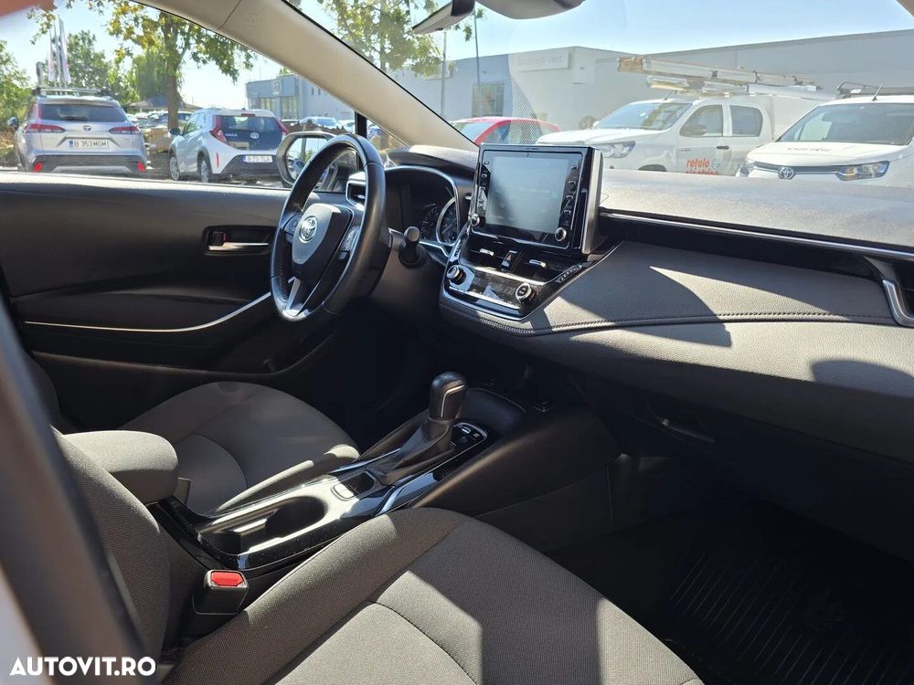 Toyota Corolla - 16