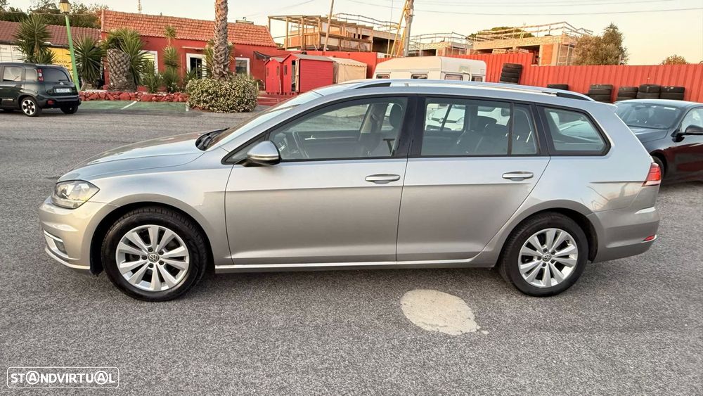 VW Golf Variant 1.6 TDi Highline - 6