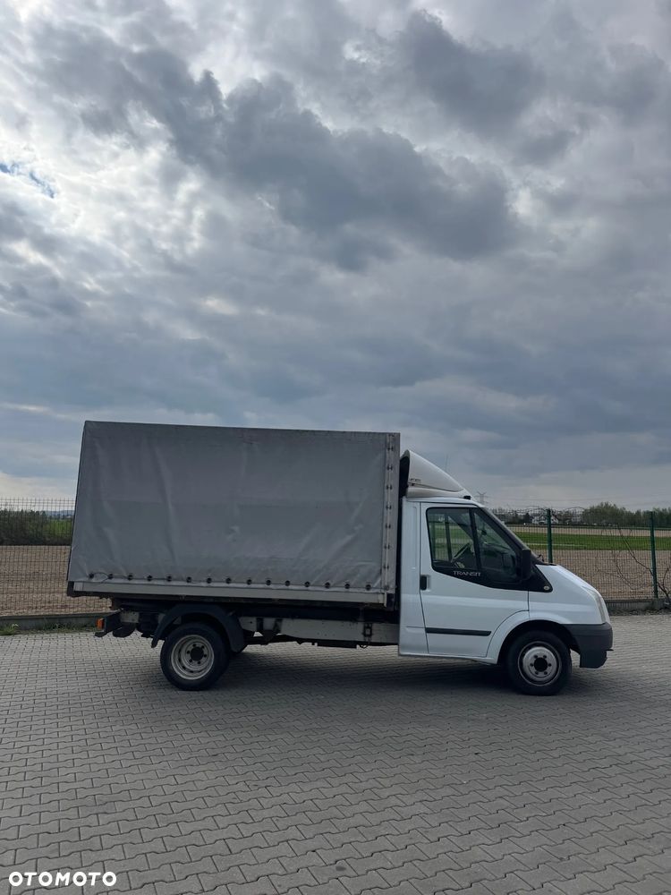 Ford Transit - 3
