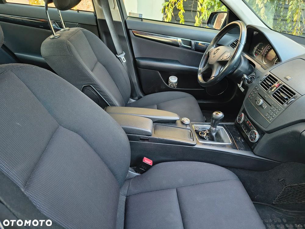 Mercedes-Benz Klasa C 180 K BlueEff Classic - 6