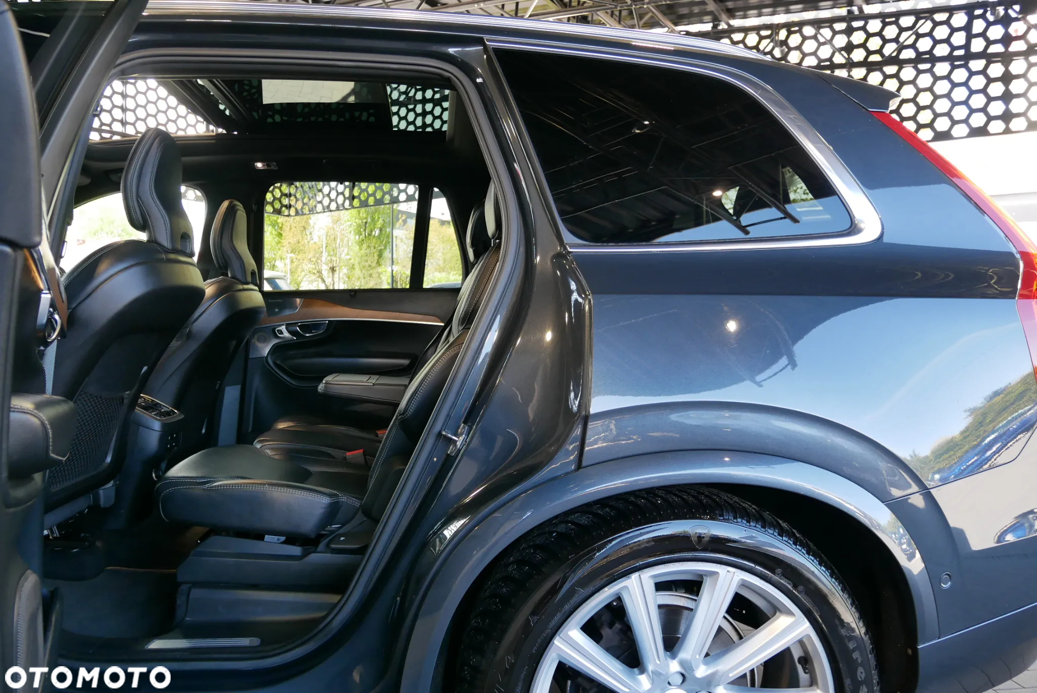 Volvo XC 90 D5 AWD Momentum 7os - 14