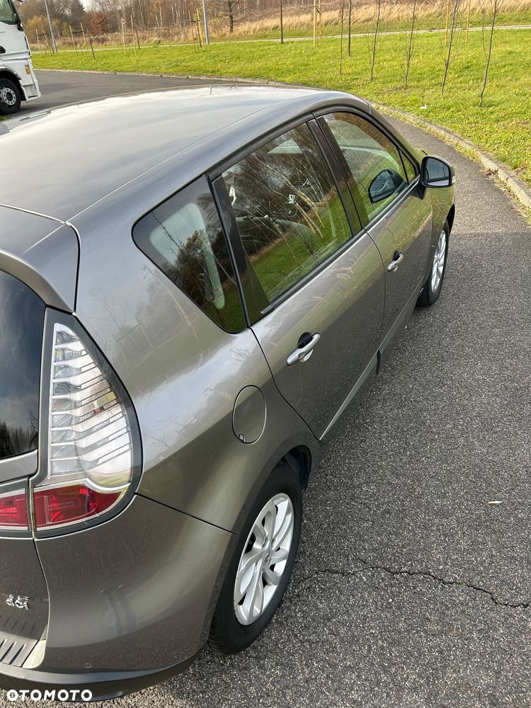 Renault Scenic - 8