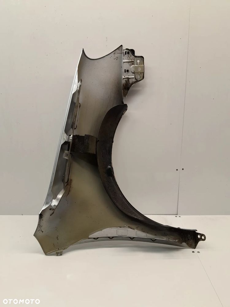 VOLKSWAGEN GOLF 5 V HB BŁOTNIK PRZÓD PRZEDNI LEWY LA7W SREBRNY - 4