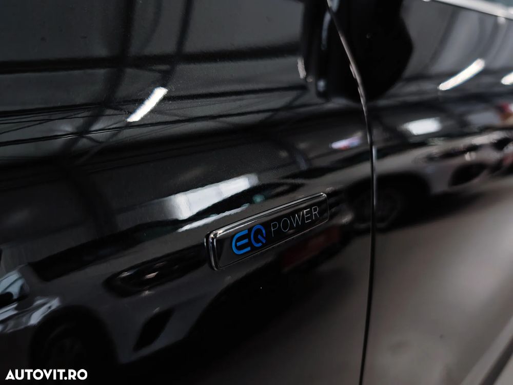 Mercedes-Benz GLA 250 e 8G-DCT - 30