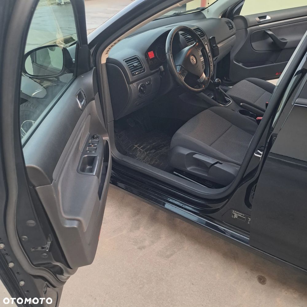 Volkswagen Golf - 9