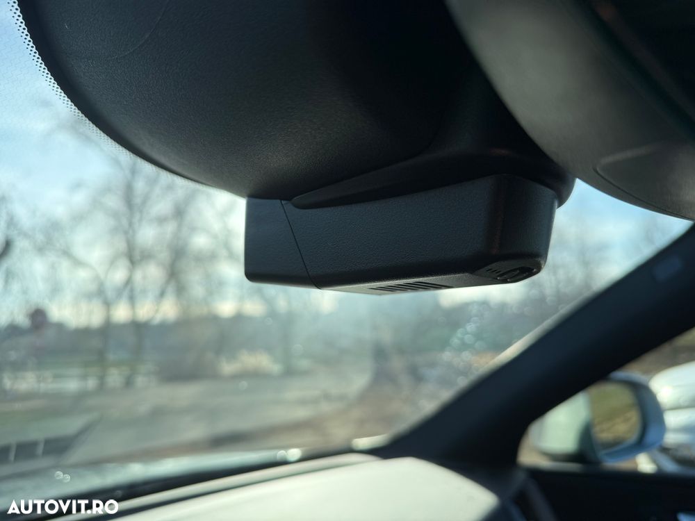 Volvo XC 60 T8 Twin Engine AWD R-Design - 10