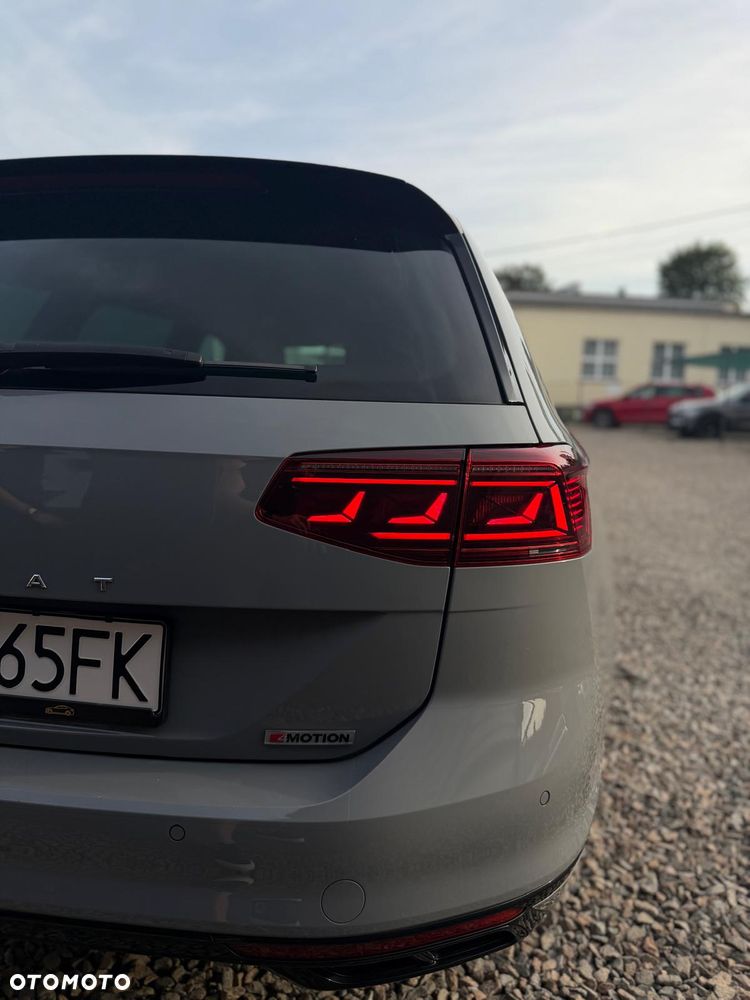 Volkswagen Passat 2.0 TDI SCR 4Motion DSG Elegance - 7