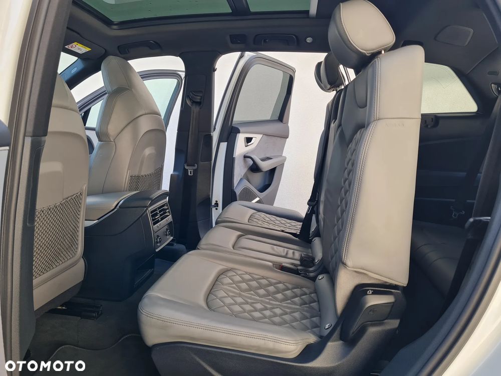 Audi Q7 - 13