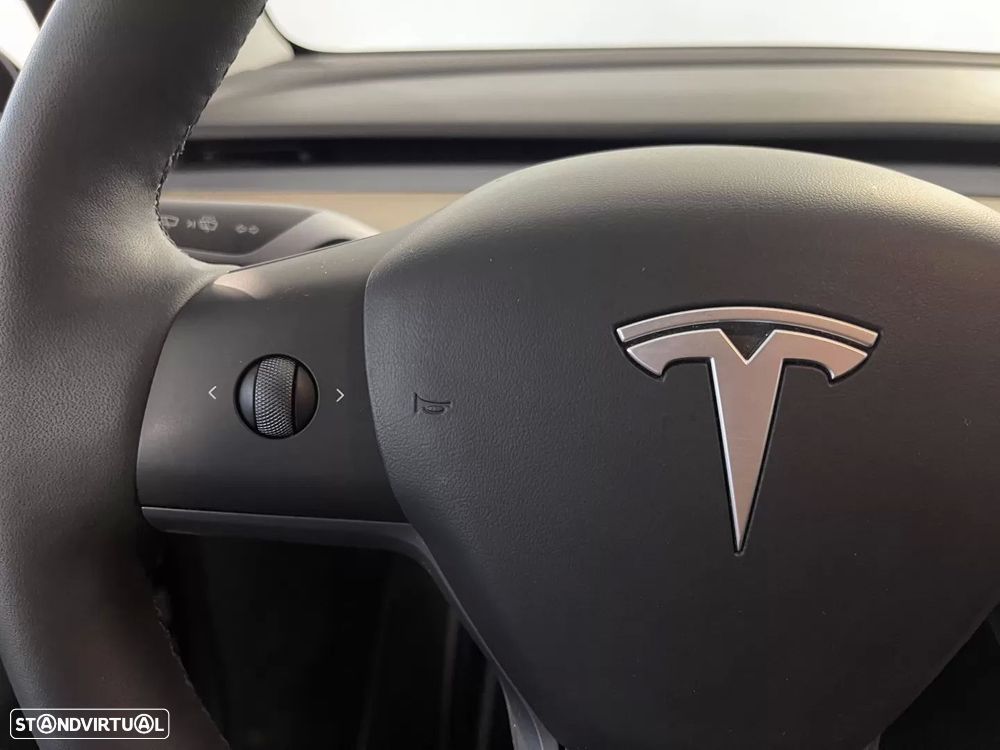 Tesla Model Y Tração Traseira - 21