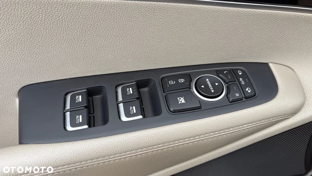 Kia Sorento 2.0 CRDI L - 11