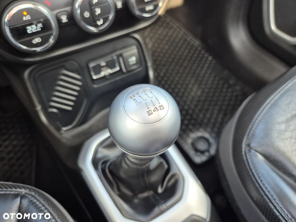 Jeep Renegade 1.4 MultiAir Longitude - 25