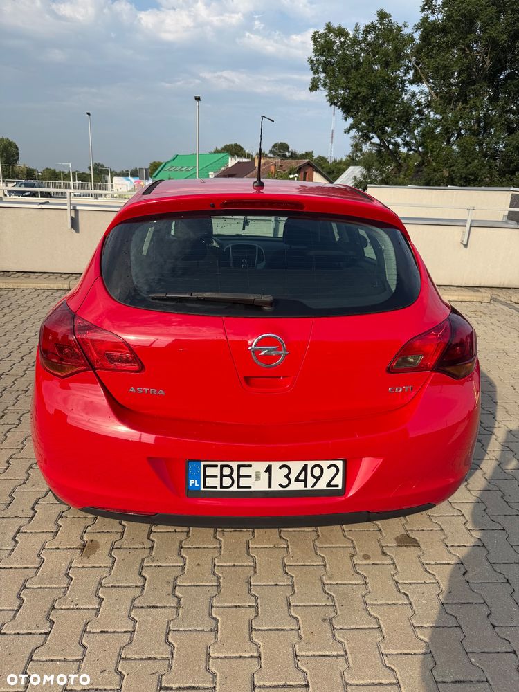 Opel Astra 1.7 CDTI Enjoy - 4