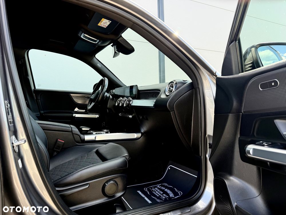 Mercedes-Benz GLB 200 d 4-Matic AMG Line 8G-DCT - 27