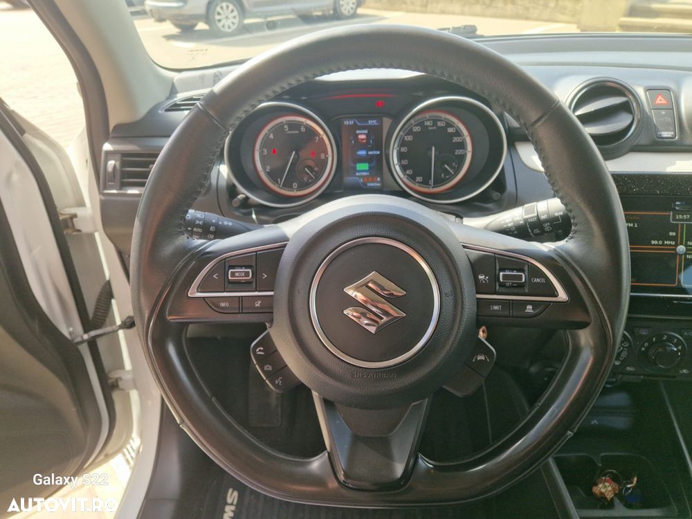 Suzuki Swift 1.2 Dualjet 12V MHEV Passion - 12
